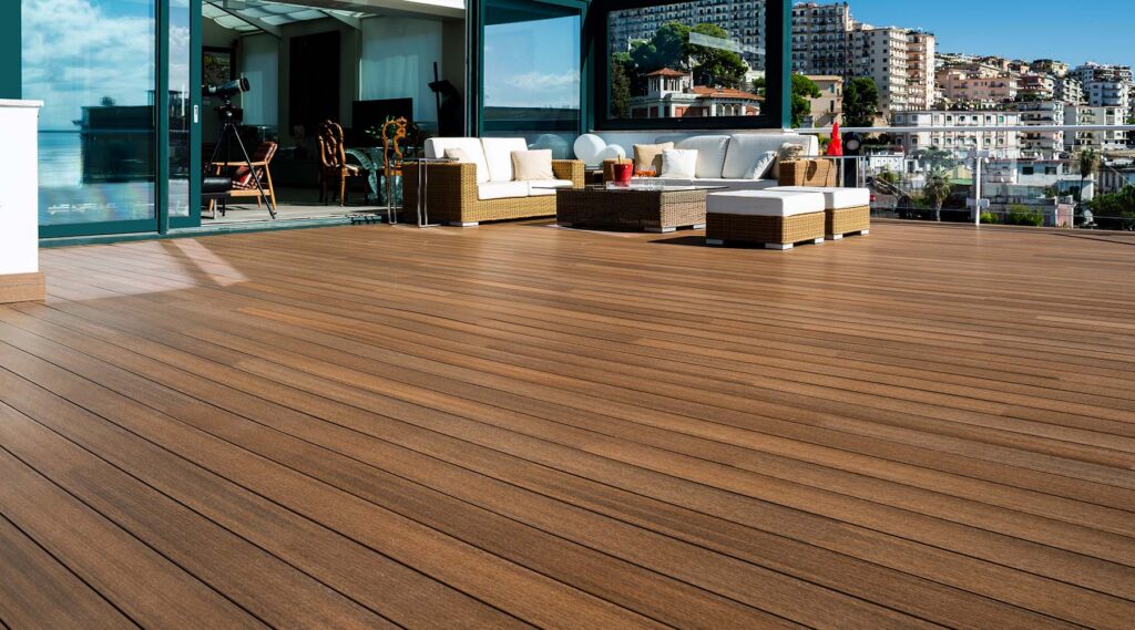 Pavimenti in legno composito per esterni