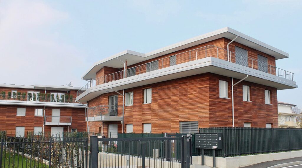 Rivestimenti esterni in legno naturale