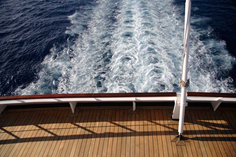 Rivestimenti e frangisole in Teak